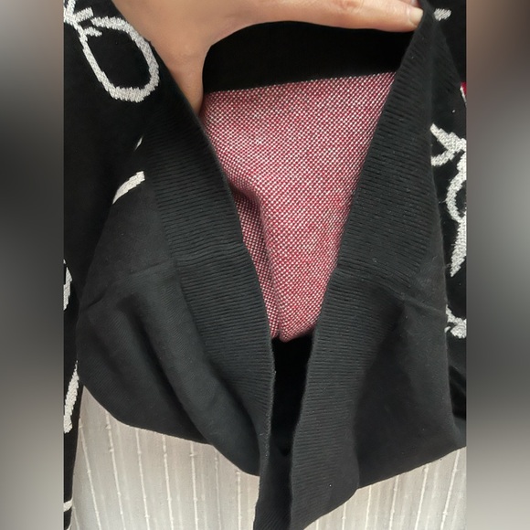 Ann Taylor pullover sweater black white red ribbon bows cotton size M - Picture 8 of 8